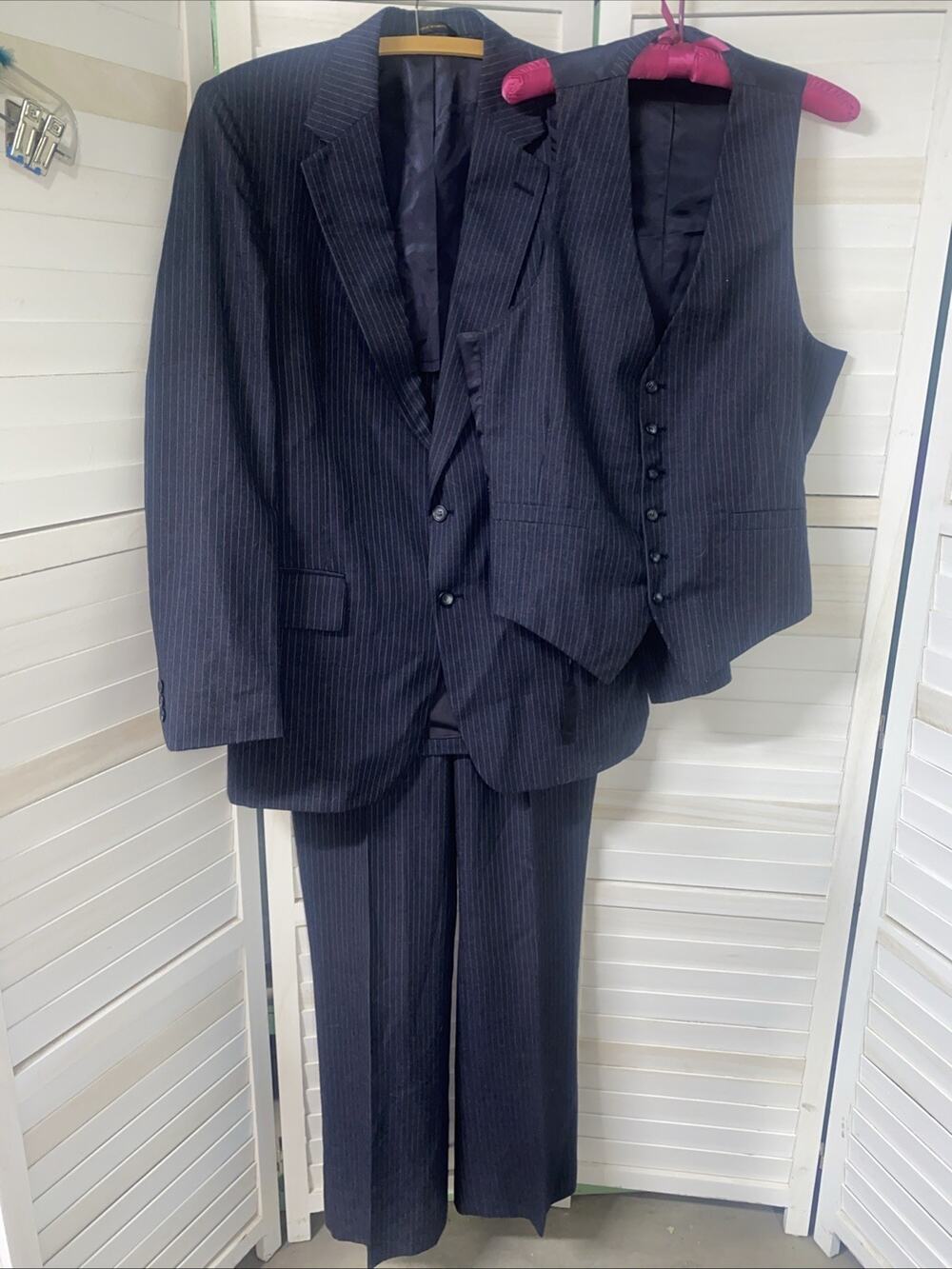Botany 500 Vintage 50s 60s 3 Piece Pinstriped Dark Navy Wool Suit 42R 36x31